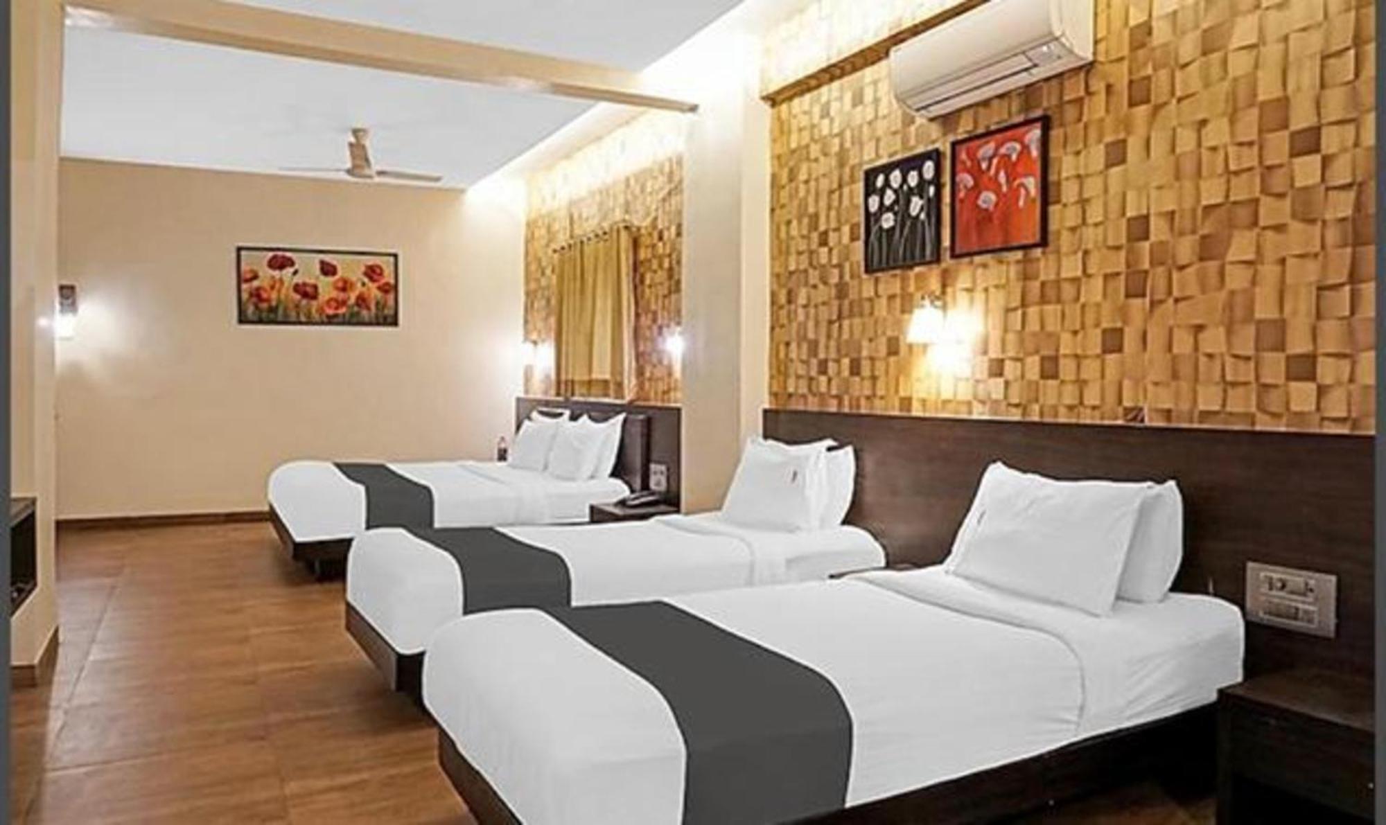 Omkar Executive Hotel Pune Exterior photo