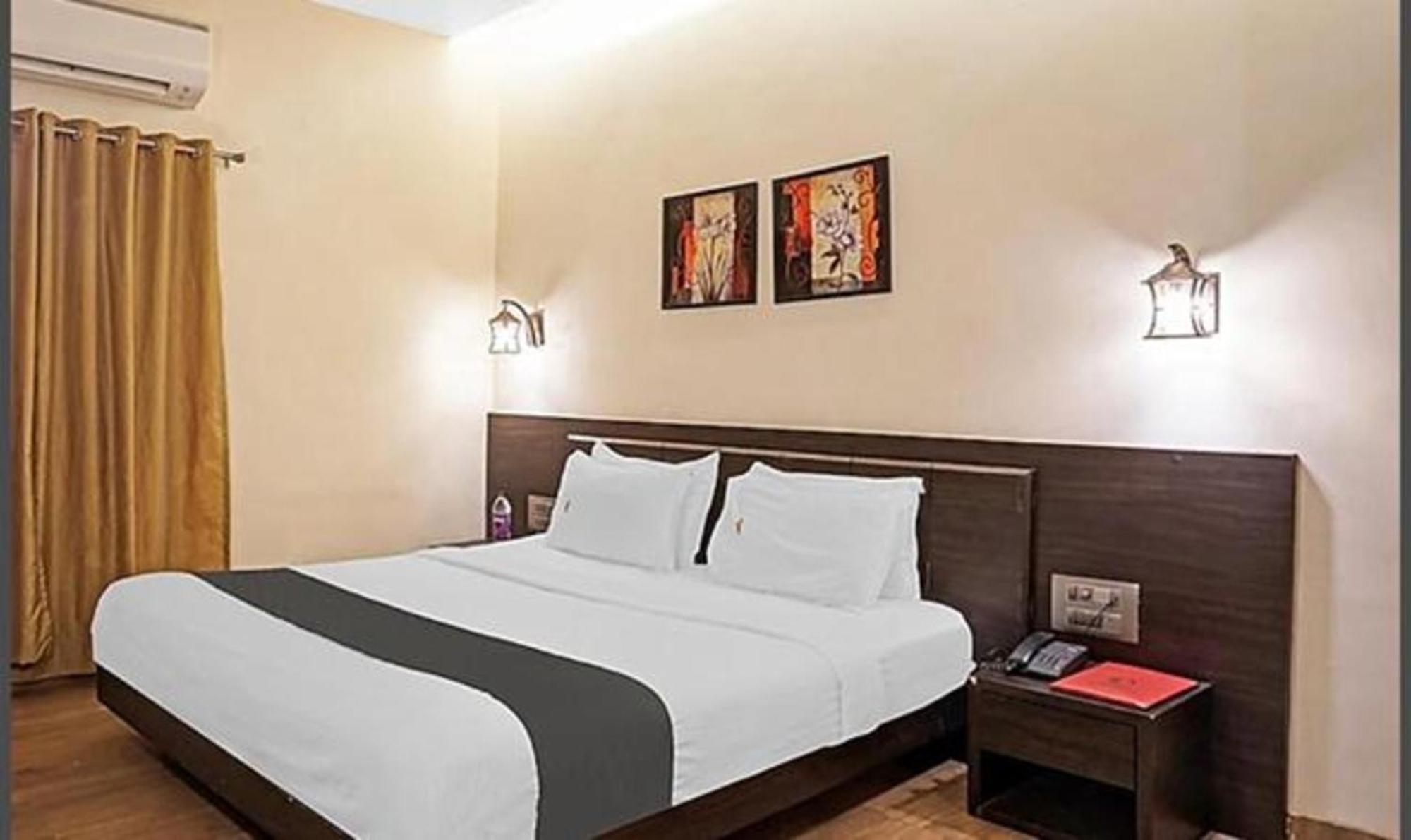 Omkar Executive Hotel Pune Exterior photo