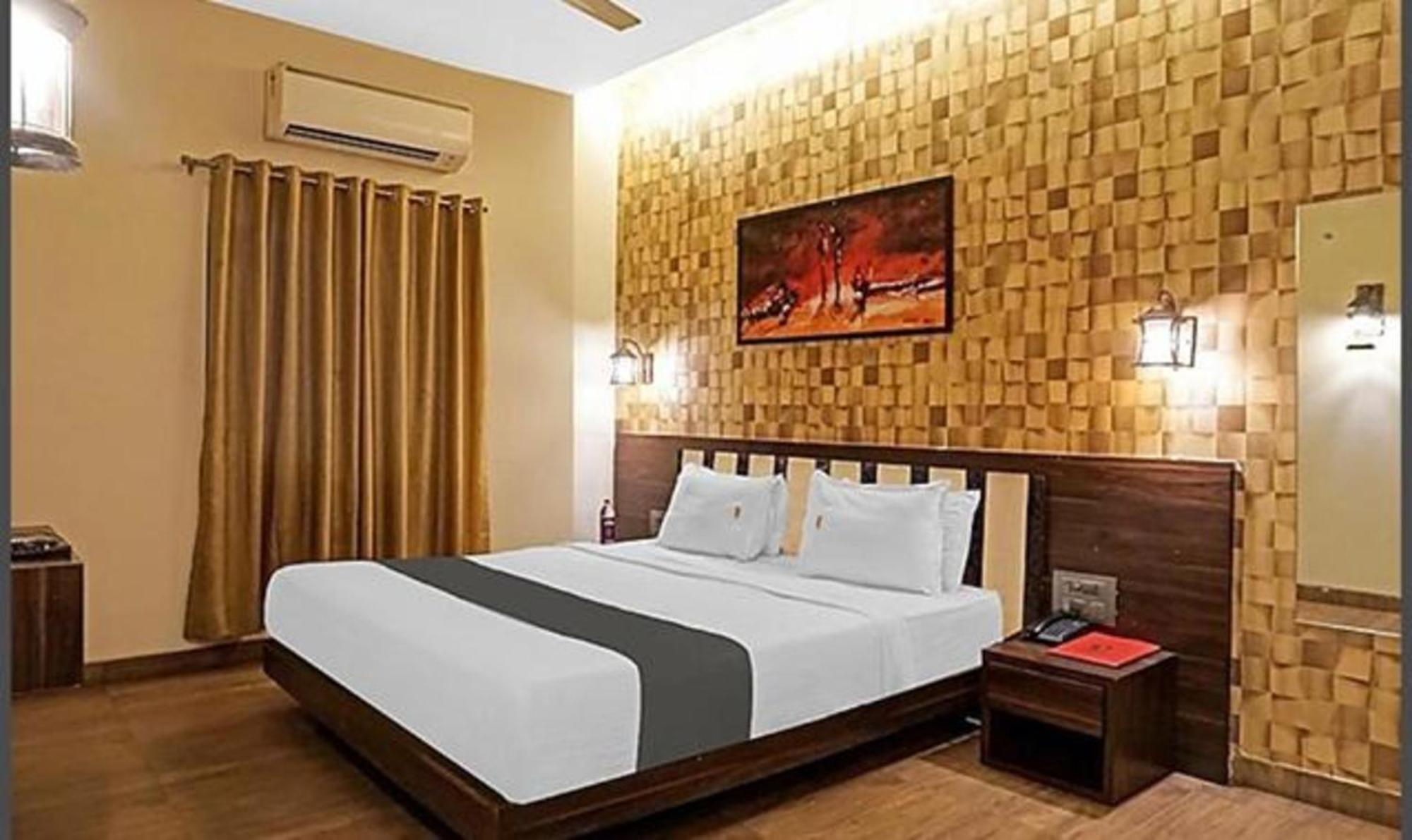 Omkar Executive Hotel Pune Exterior photo