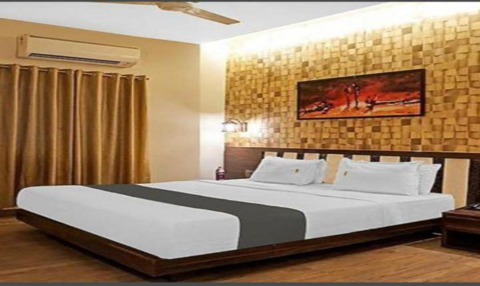 Omkar Executive Hotel Pune Exterior photo